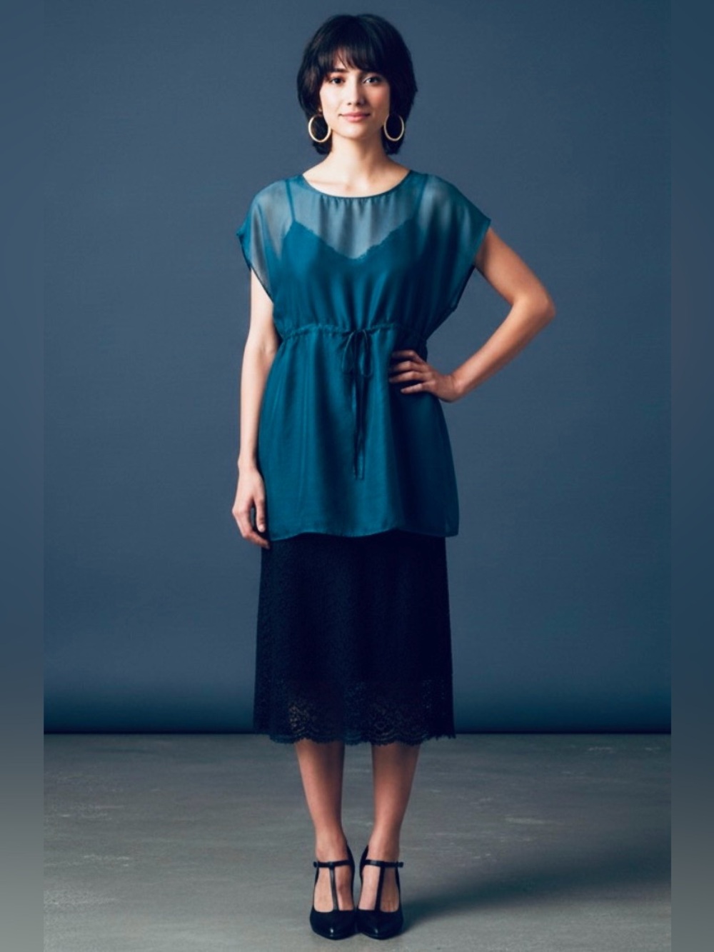 Original VELVET Brnd 100% silk nvy blue cap sleeve empire-cut sheer tunic blouse